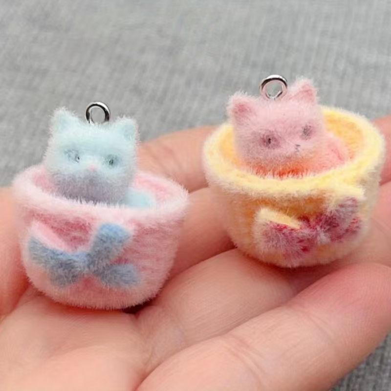 Gaming Accessories Gifts - 4 Stück 3D-Plüsch-Katzenanhänger aus Kunstharz, DIY-Schmuckherstellung,