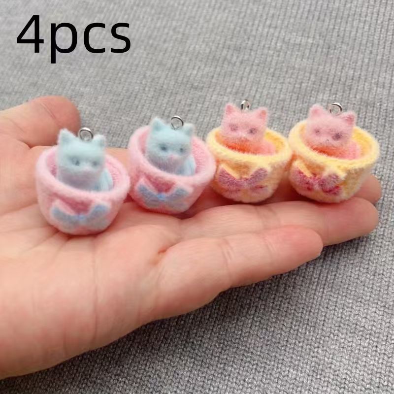 4 Stück 3D-Plüsch-Katzenanhäng – Gaming Accessories Gifts Bewertung und Preis